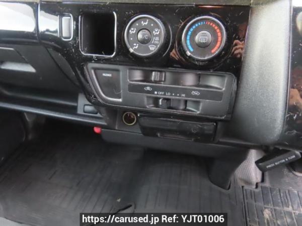 Used 2010 AT toyota regiusace-van KDH201V Image[26]
