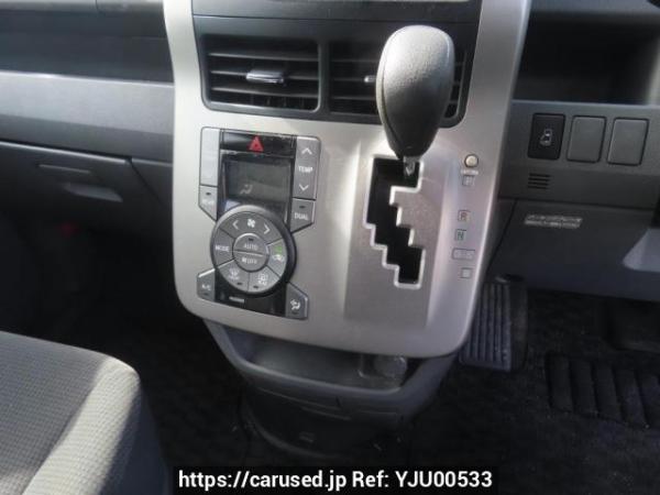 Used 2009 AT toyota noah ZRR70G Image[28]