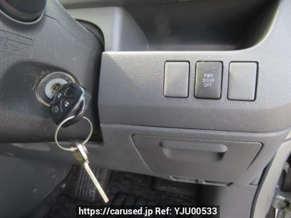 Used 2009 AT toyota noah ZRR70G Image[33]