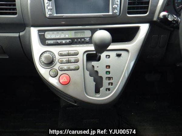 Used 2003 AT toyota wish ZNE14G Image[19]