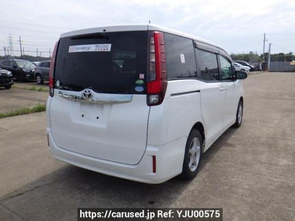 Used 2014 AT toyota noah ZRR80G Image[6]