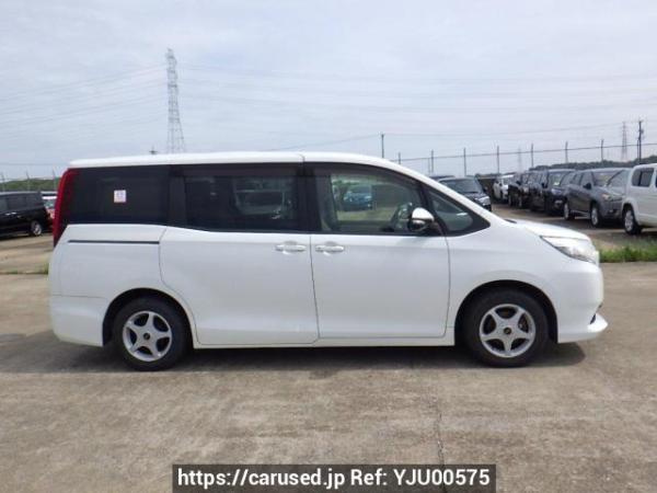 Used 2014 AT toyota noah ZRR80G Image[7]