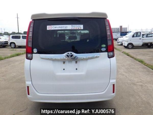 Used 2014 AT toyota noah ZRR80G Image[5]