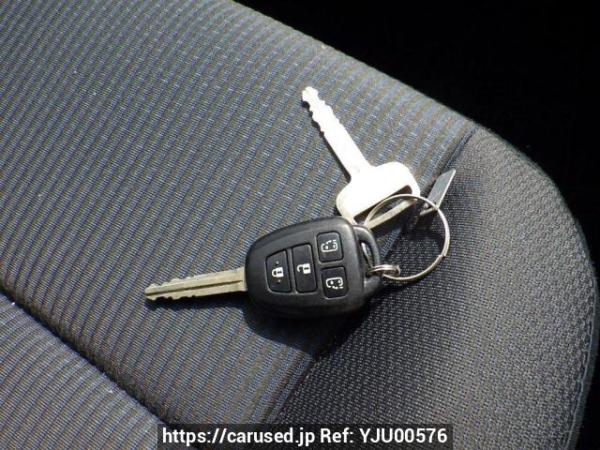 Used 2014 AT toyota noah ZRR80G Image[24]