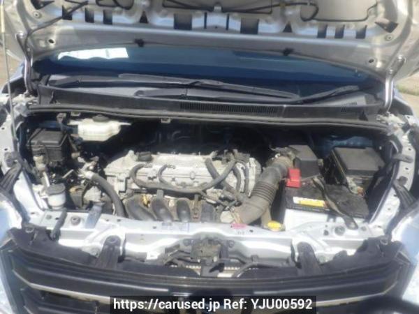 Used 2015 AT toyota noah ZRR80G Image[9]