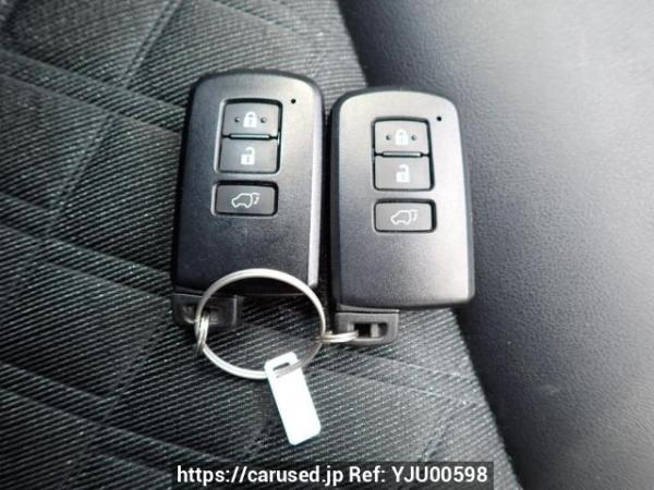 Used 2014 AT toyota harrier ZSU60W Image[27]