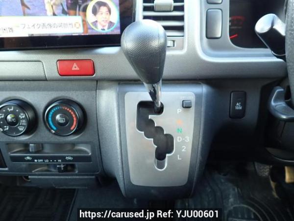 Used 2004 AT toyota hiace-van KDH205V Image[23]