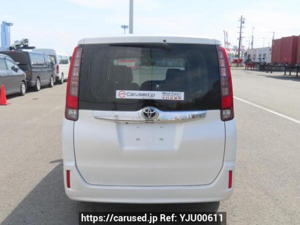 Used 2014 AT toyota noah ZRR80G Image[5]