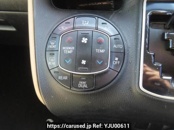 Used 2014 AT toyota noah ZRR80G Image[30]