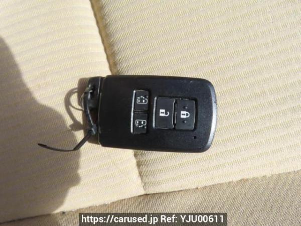 Used 2014 AT toyota noah ZRR80G Image[34]