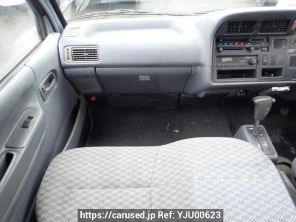 Used 2003 AT toyota regiusace-van TRH112V Image[11]
