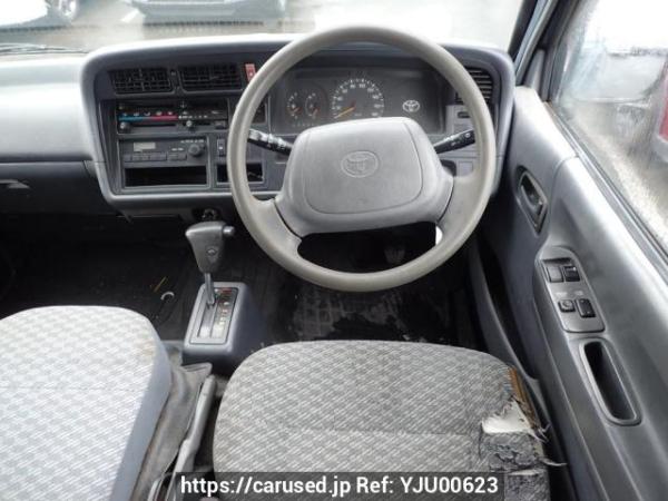 Used 2003 AT toyota regiusace-van TRH112V Image[12]