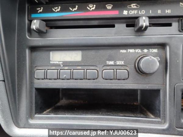 Used 2003 AT toyota regiusace-van TRH112V Image[13]