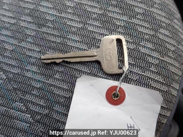Used 2003 AT toyota regiusace-van TRH112V Image[18]