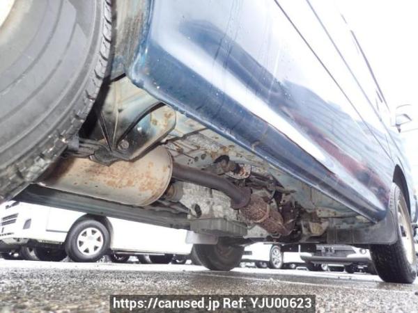 Used 2003 AT toyota regiusace-van TRH112V Image[26]