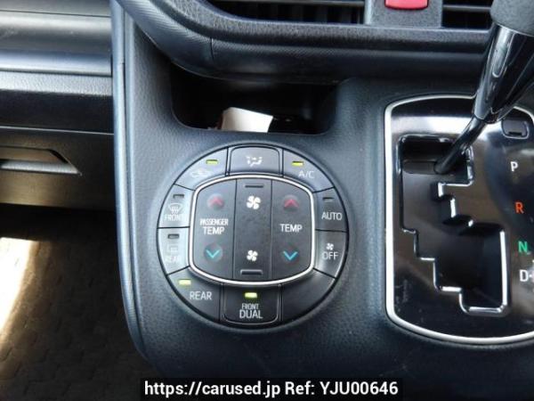 Used 2014 AT toyota noah ZRR80G Image[23]
