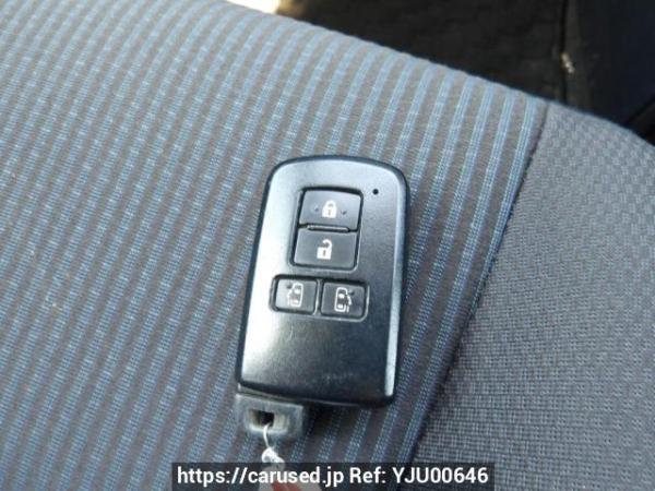 Used 2014 AT toyota noah ZRR80G Image[29]