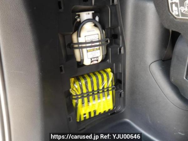 Used 2014 AT toyota noah ZRR80G Image[44]