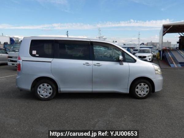Used 2009 AT toyota noah ZRR70G Image[7]