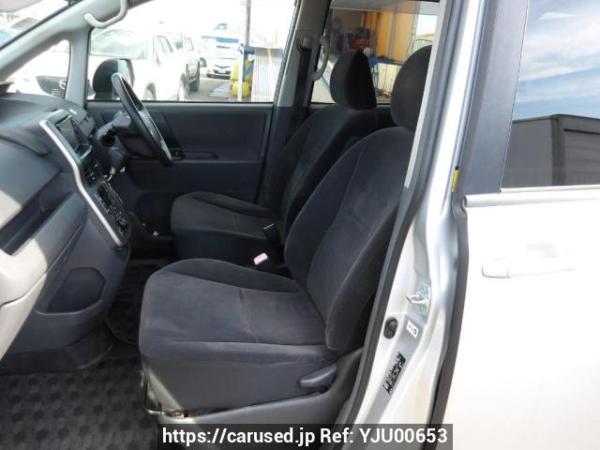 Used 2009 AT toyota noah ZRR70G Image[14]