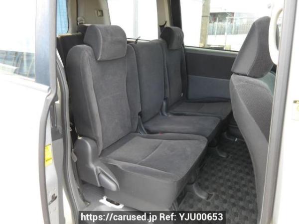 Used 2009 AT toyota noah ZRR70G Image[15]
