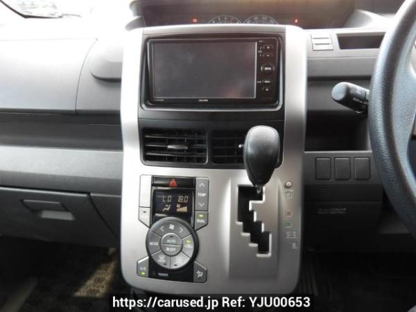 Used 2009 AT toyota noah ZRR70G Image[22]