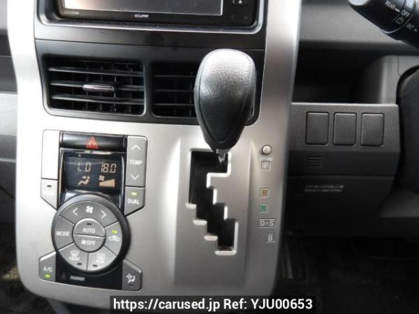 Used 2009 AT toyota noah ZRR70G Image[24]