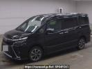 Toyota Voxy ZRR85W