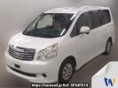 Toyota Noah ZRR70G