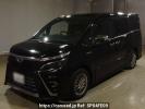 Toyota Voxy ZWR80W