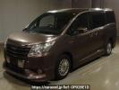 Toyota Noah ZWR80G