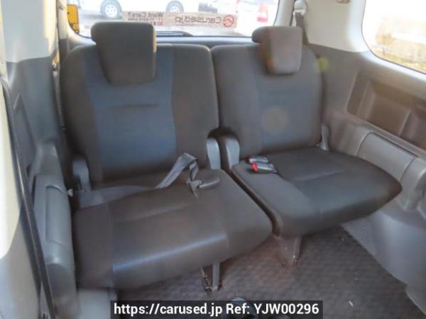 Used 2007 AT toyota voxy ZRR70W Image[22]