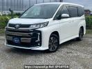 Toyota Noah MZRA95W