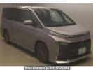 Toyota Voxy MZRA90W