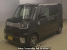 Toyota Pixis Mega LA700A