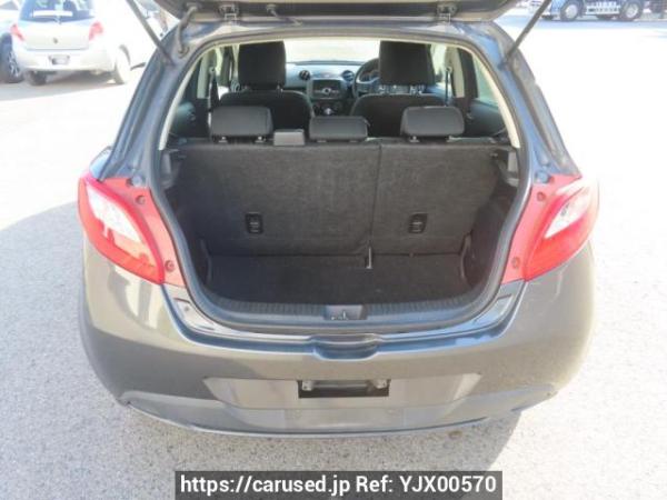 Used 2013 AT mazda demio DE3FS Image[8]