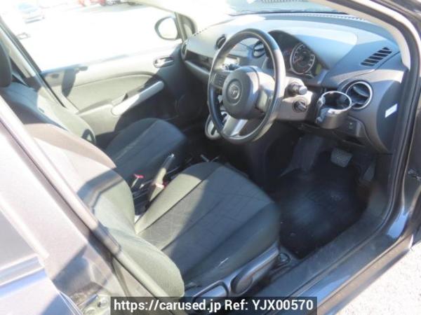 Used 2013 AT mazda demio DE3FS Image[13]