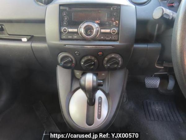 Used 2013 AT mazda demio DE3FS Image[24]