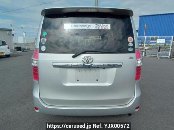 Used 2009 AT toyota noah ZRR70G Image[5]