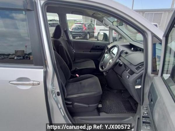 Used 2009 AT toyota noah ZRR70G Image[13]