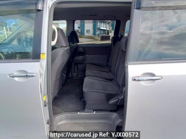 Used 2009 AT toyota noah ZRR70G Image[16]