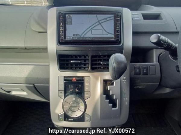 Used 2009 AT toyota noah ZRR70G Image[23]