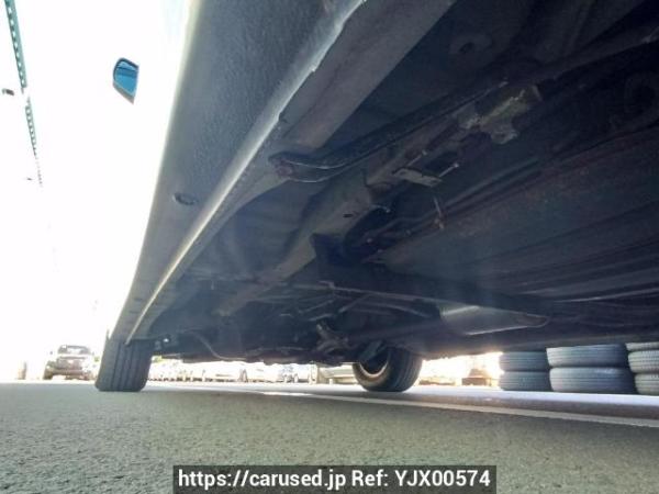 Used 2004 AT toyota alphard MNH10W Image[32]