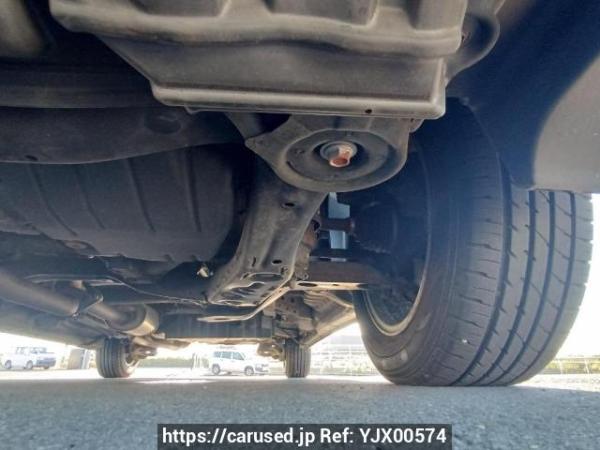 Used 2004 AT toyota alphard MNH10W Image[37]