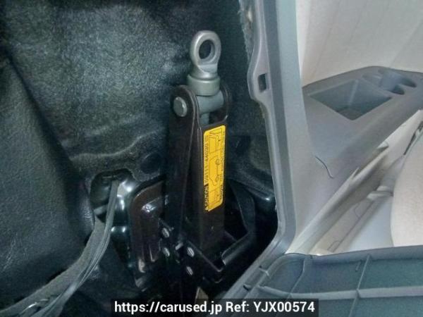 Used 2004 AT toyota alphard MNH10W Image[42]