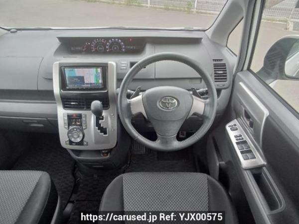 Used 2008 AT toyota noah ZRR70W Image[20]