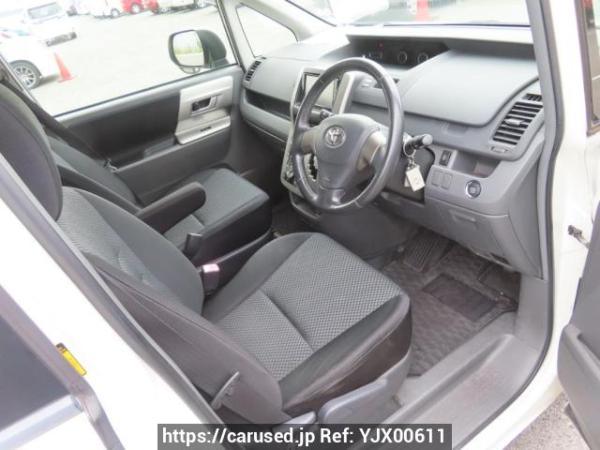Used 2008 AT toyota noah ZRR70W Image[13]