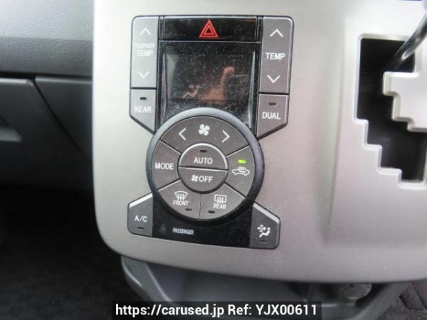 Used 2008 AT toyota noah ZRR70W Image[29]