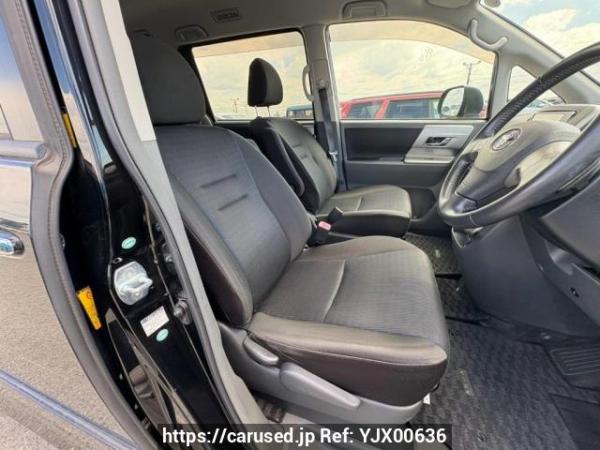Used 2009 AT toyota voxy ZRR70W Image[12]