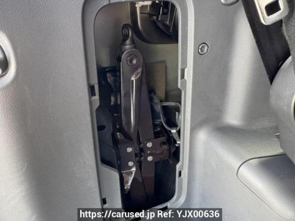 Used 2009 AT toyota voxy ZRR70W Image[47]
